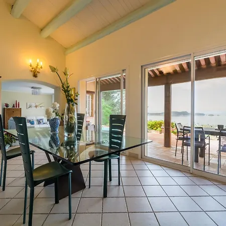 In Near & Pool, Cleaning Included